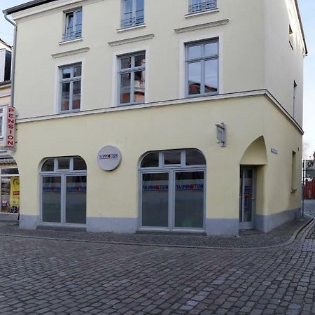 Pension Am Pferdemarkt Гюстров Экстерьер фото